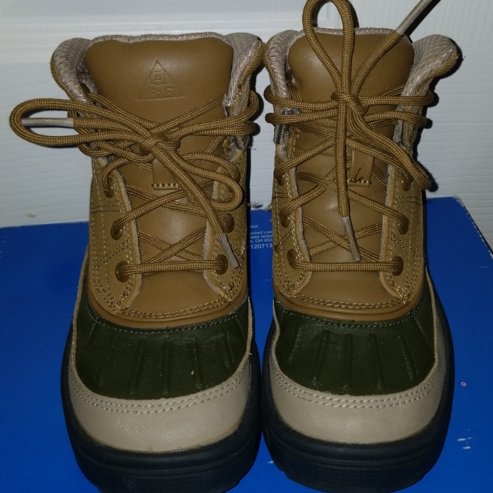 Nike Boots